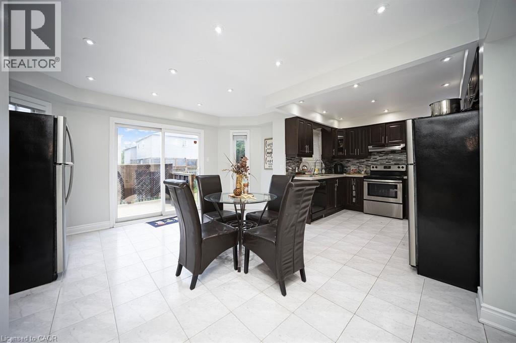 692 Huntington Ridge Drive, Mississauga, Ontario  L5R 1Z5 - Photo 15 - 40847596