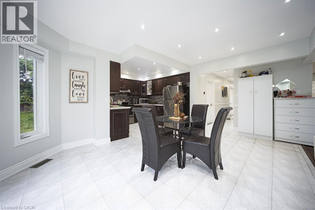 692 Huntington Ridge Drive, Mississauga, Ontario  L5R 1Z5 - Photo 17 - 40847596