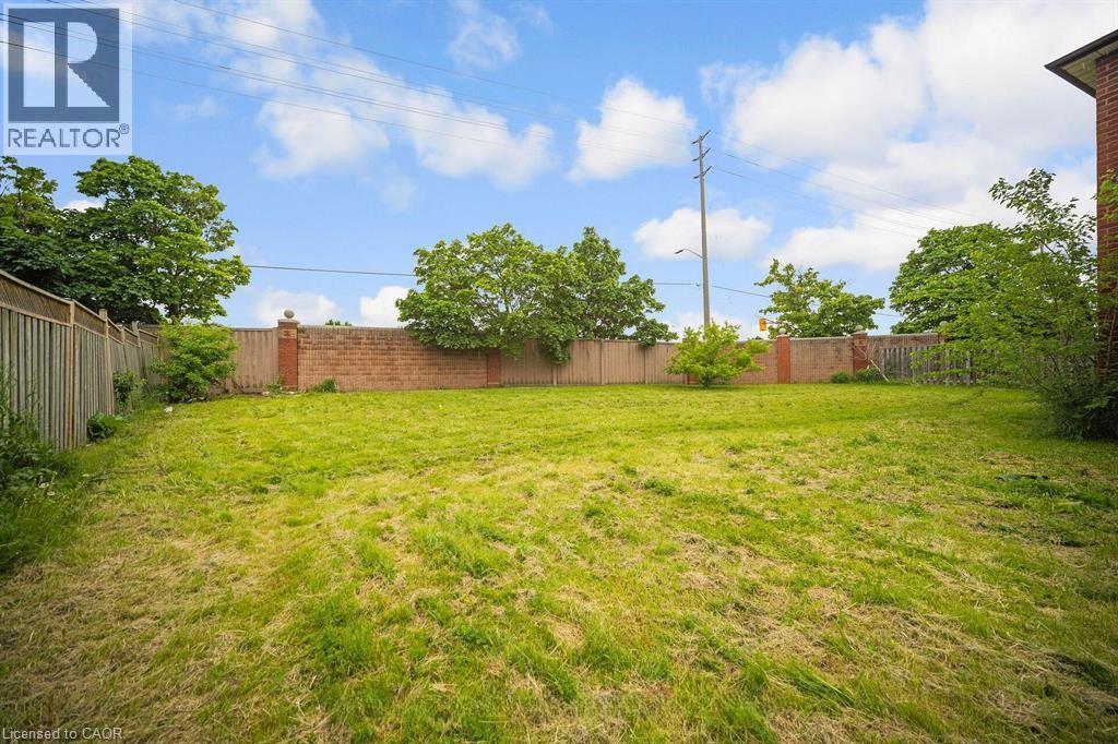 692 Huntington Ridge Drive, Mississauga, Ontario  L5R 1Z5 - Photo 34 - 40847596