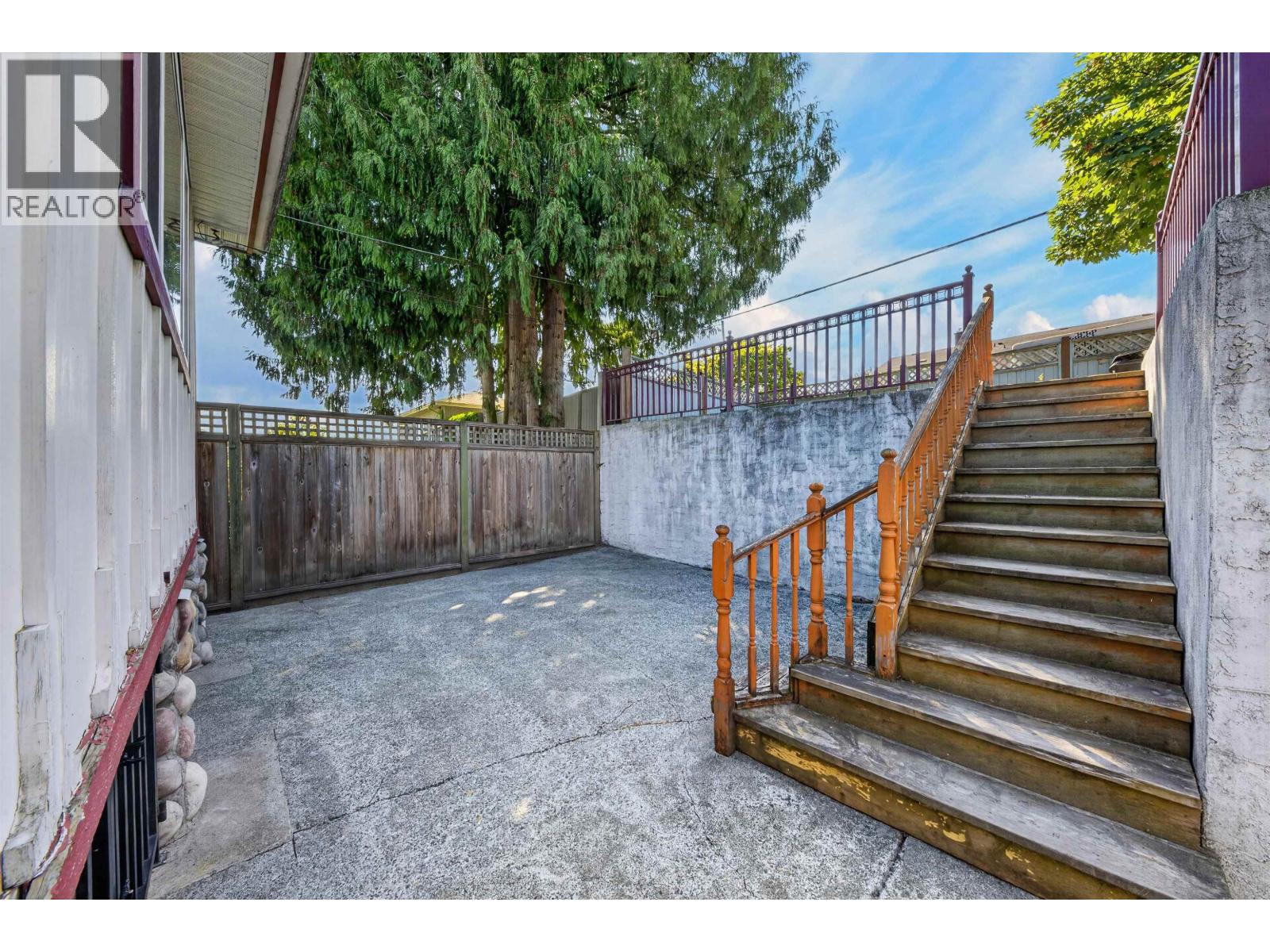 4116 Gilpin Crescent, Burnaby, British Columbia  V5G 2K2 - Photo 8 - R3158220