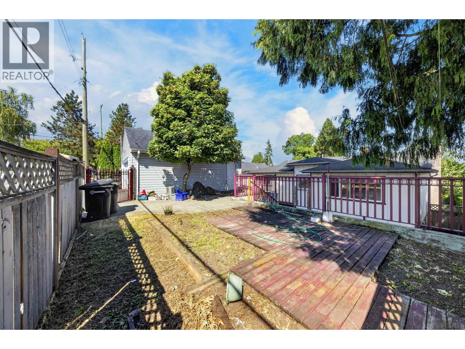 4116 Gilpin Crescent, Burnaby, British Columbia  V5G 2K2 - Photo 9 - R3158220