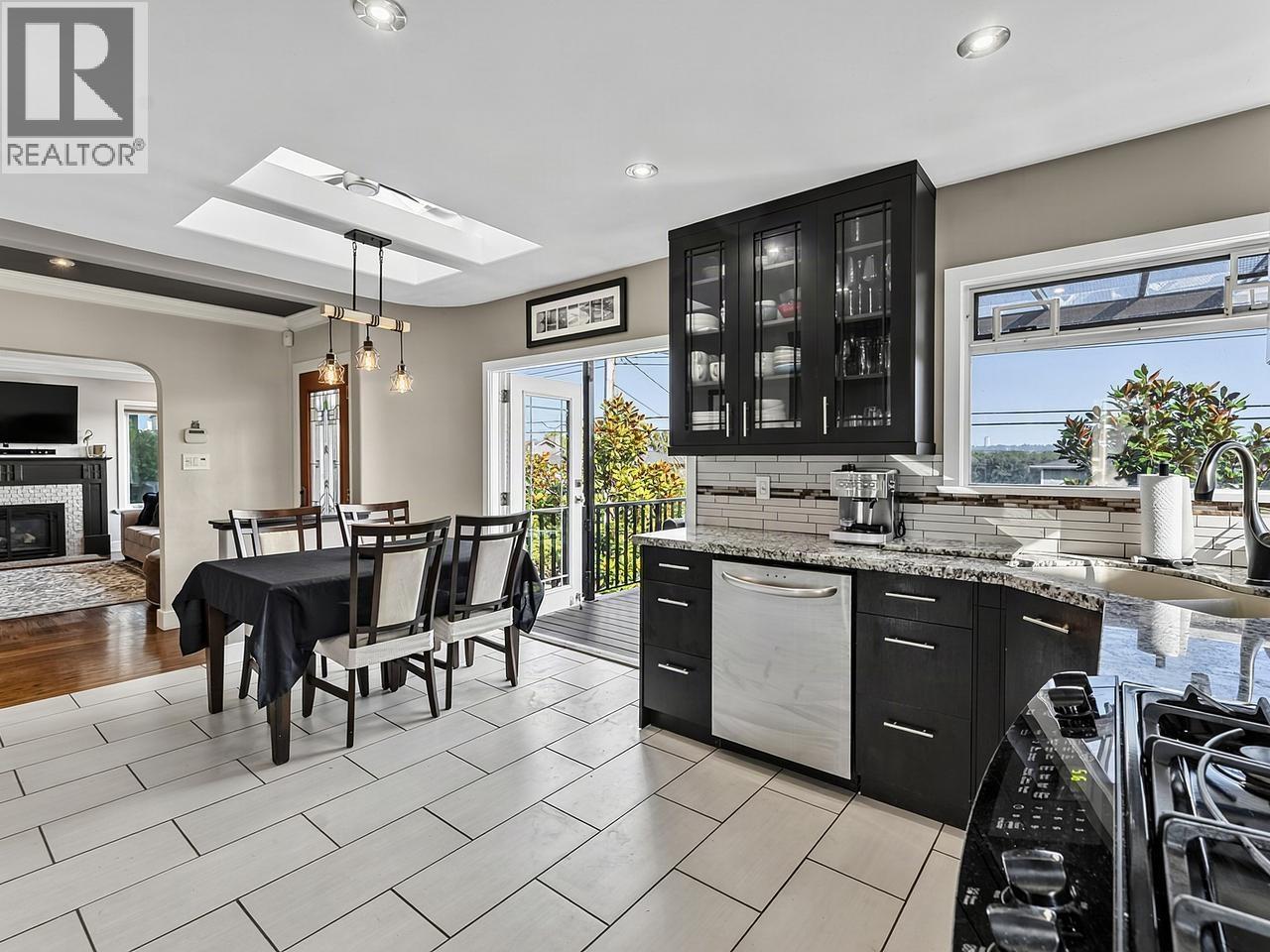 1707 Nanaimo Street, New Westminster, British Columbia  V3M 2G7 - Photo 12 - R3158264