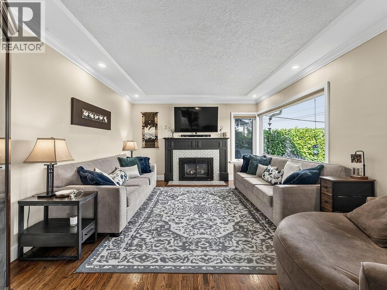 1707 Nanaimo Street, New Westminster, British Columbia  V3M 2G7 - Photo 4 - R3158264