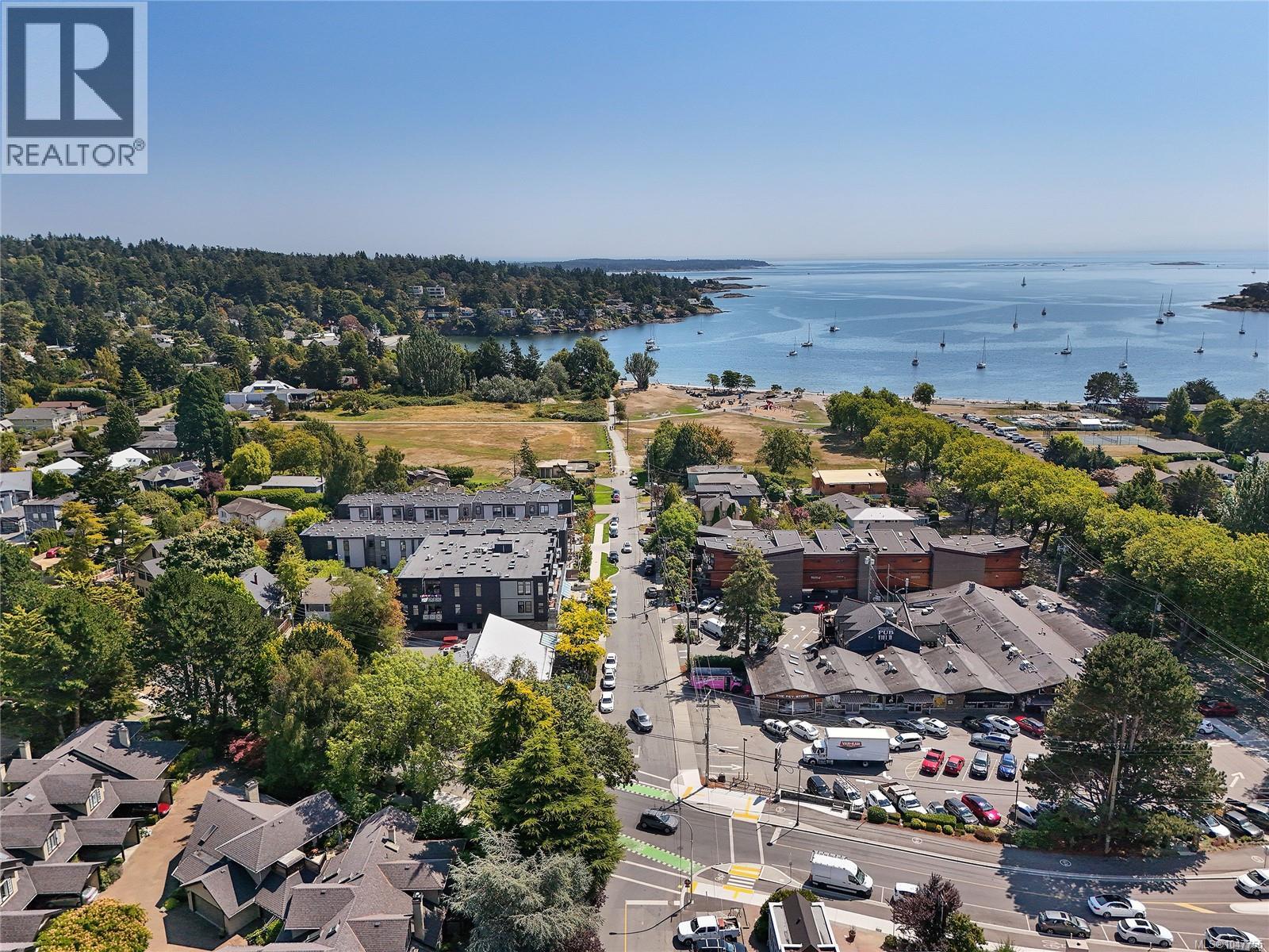 301 2580 Penrhyn St, Saanich, British Columbia  V8N 1G3 - Photo 46 - 1047755