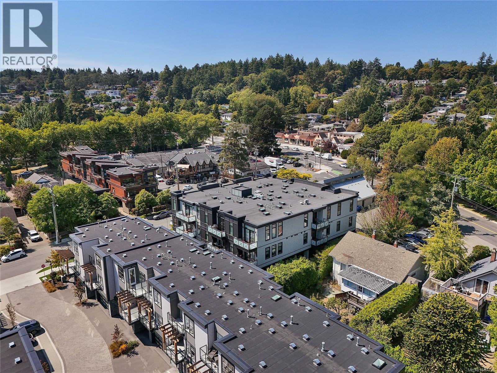 301 2580 Penrhyn St, Saanich, British Columbia  V8N 1G3 - Photo 51 - 1047755