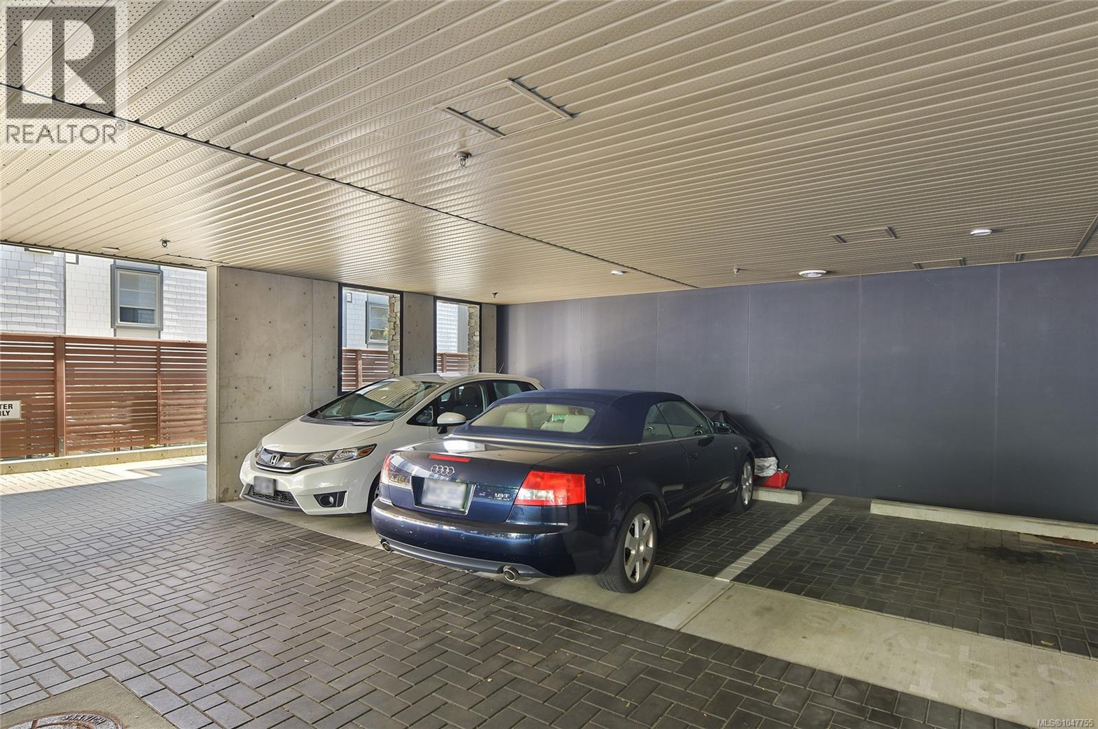 301 2580 Penrhyn St, Saanich, British Columbia  V8N 1G3 - Photo 72 - 1047755