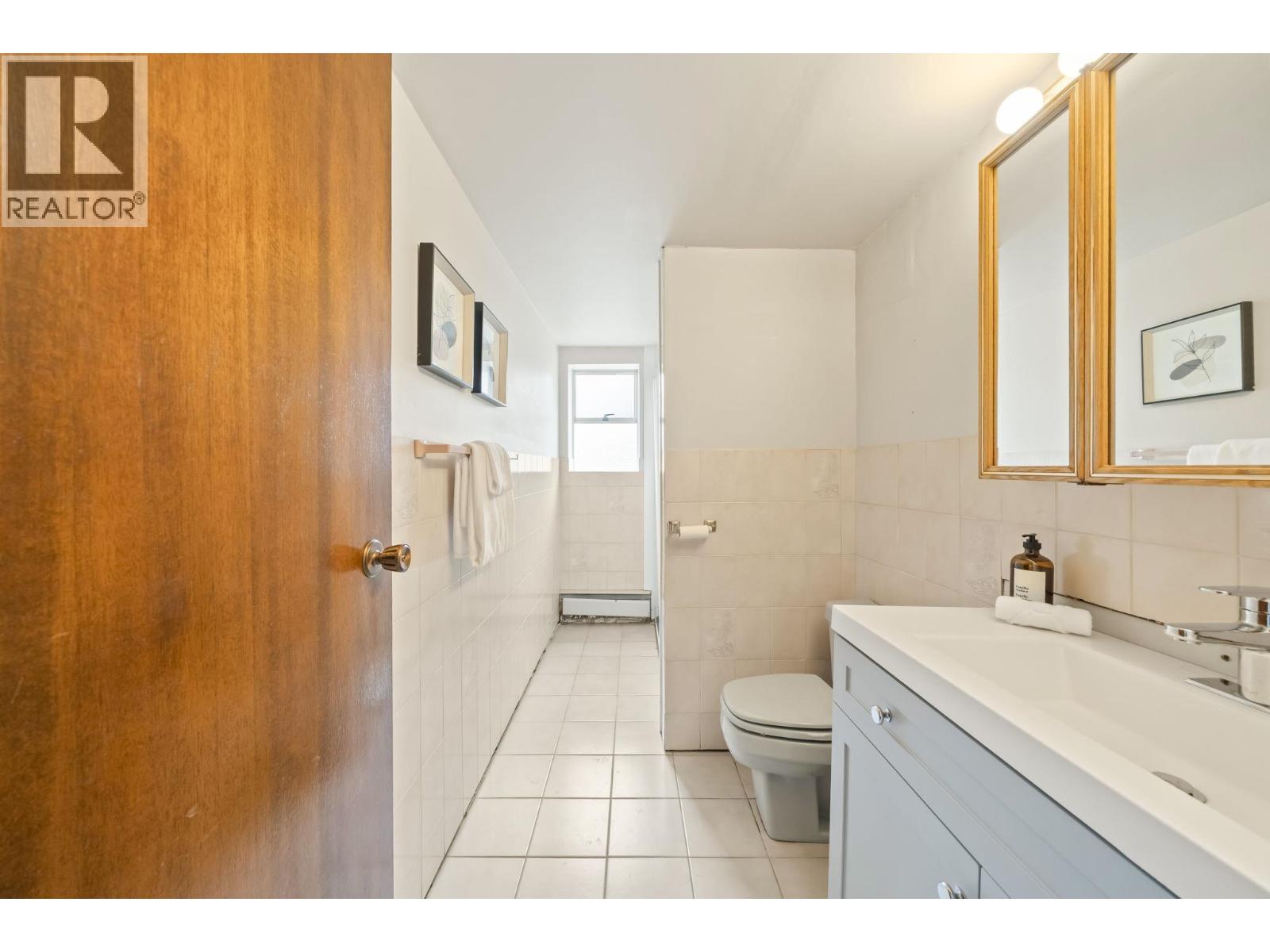 4264 Parker Street, Burnaby, British Columbia  V5C 3C3 - Photo 15 - R3158332