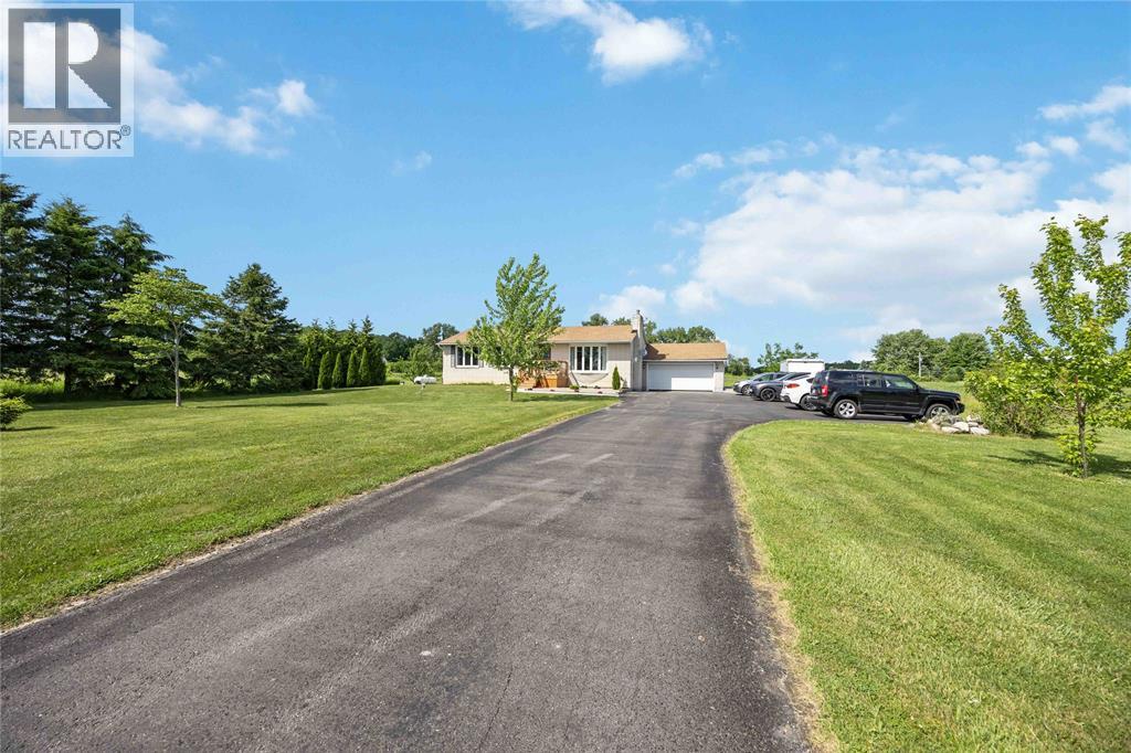 2380 Plank Road, Petrolia, Ontario  N0N 1R0 - Photo 4 - 26014226