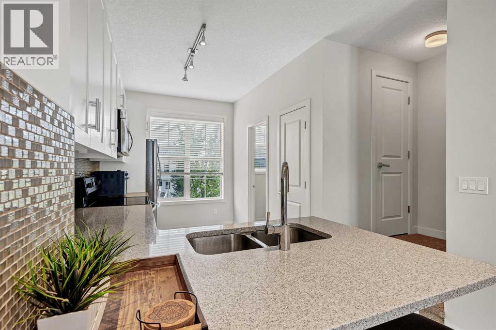 42 Sherwood Row Nw, Calgary, Alberta  T3R 0X1 - Photo 17 - A2335101