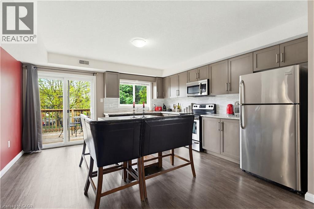 399 Greenfield Avenue, Kitchener, Ontario  N2C 1E6 - Photo 9 - 40843159