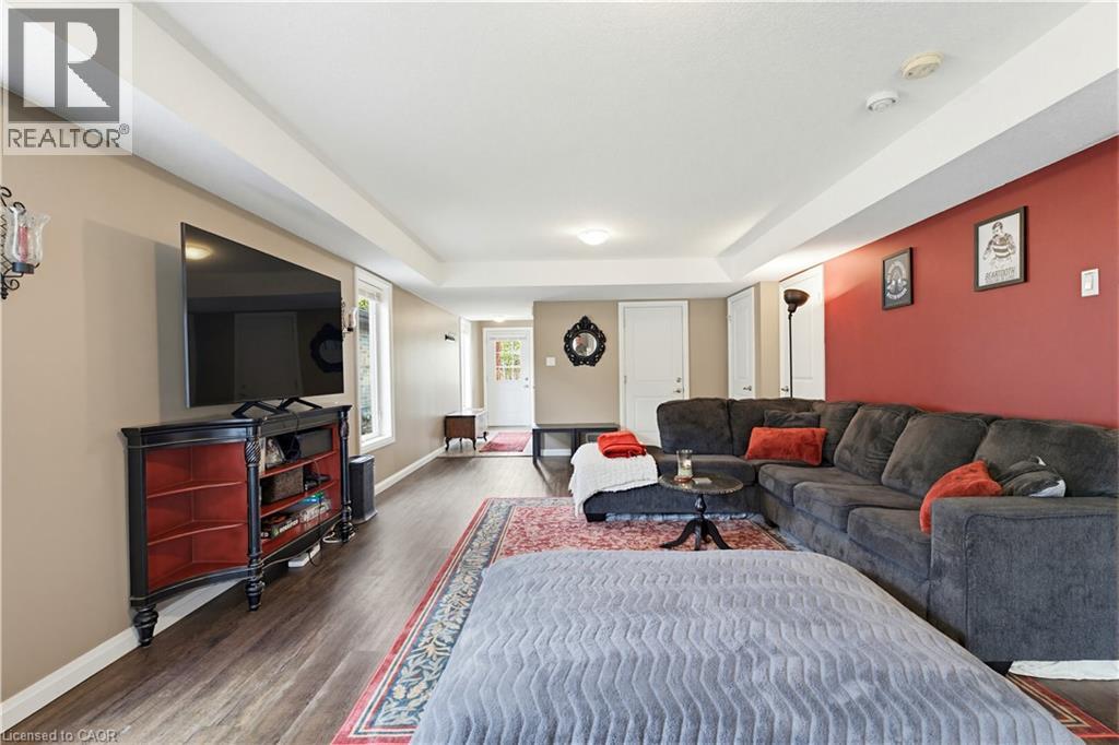 399 Greenfield Avenue, Kitchener, Ontario  N2C 1E6 - Photo 8 - 40843159