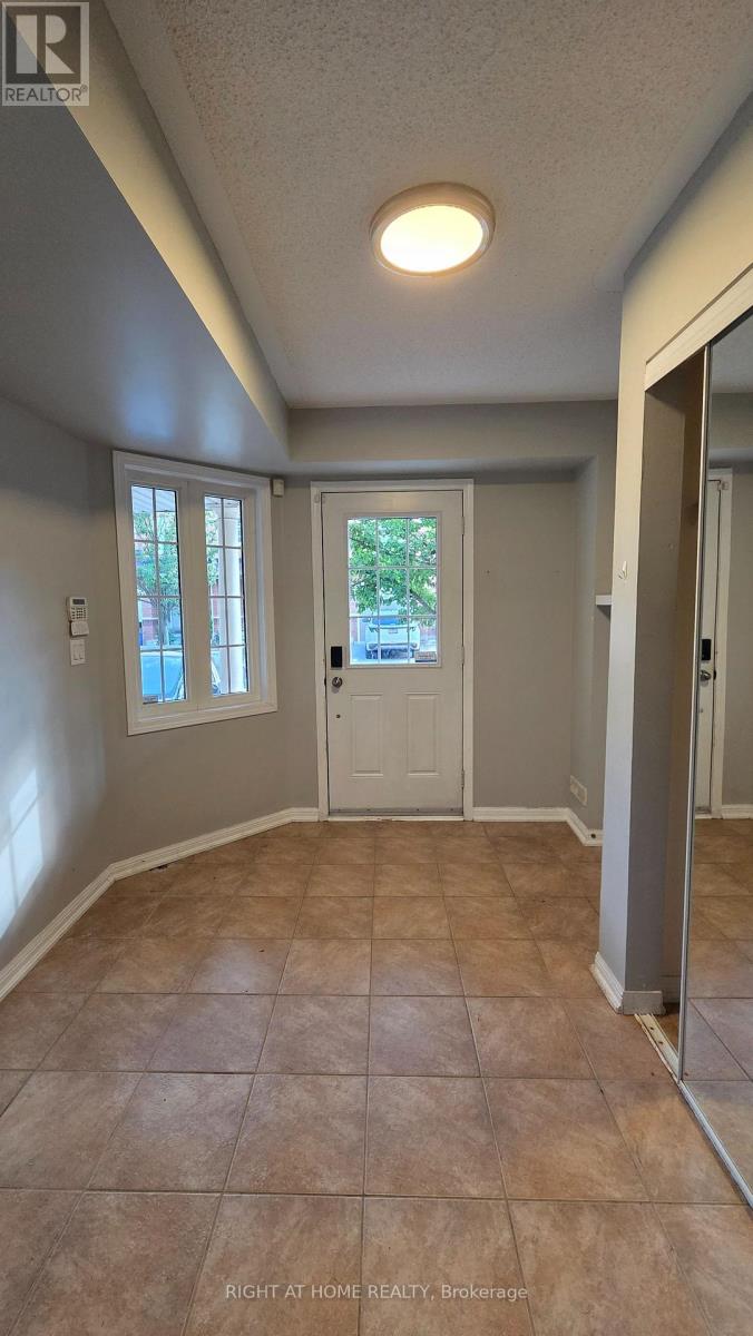 114 - 620 Ferguson Drive, Milton, Ontario  L9T 0M6 - Photo 2 - W13708916