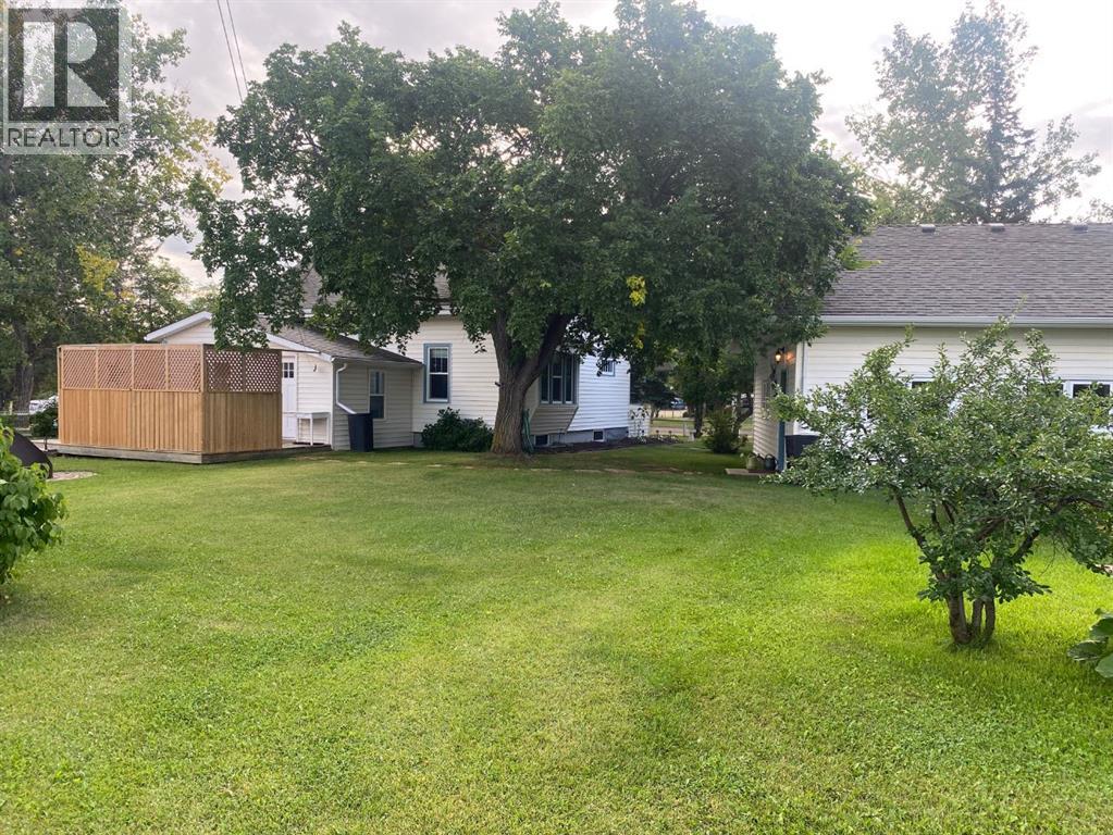 317 Main Street West Street W, Alliance, Alberta  T0B 0A0 - Photo 2 - A2339736