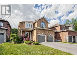 35 AUBURN COURT, Barrie, Ontario