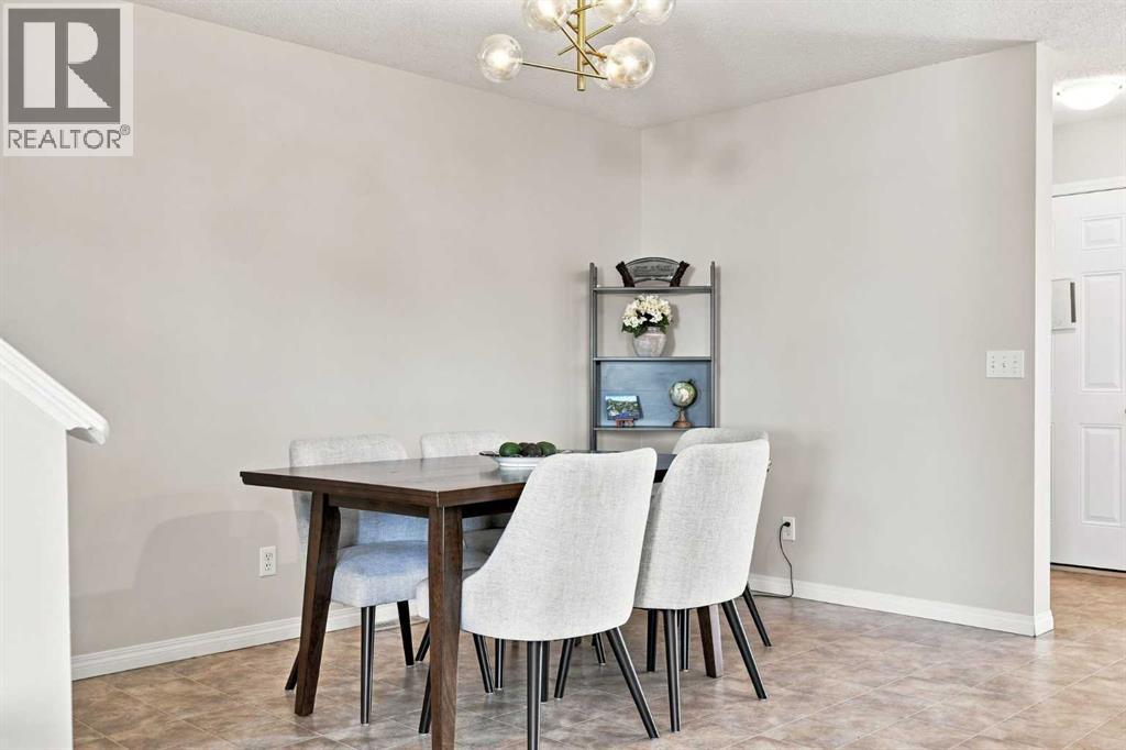754 Luxstone Gate Sw, Airdrie, Alberta  T4B 0H3 - Photo 10 - A2337244