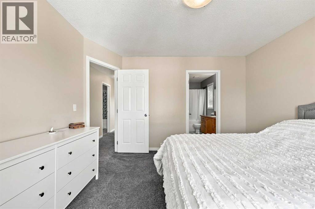 754 Luxstone Gate Sw, Airdrie, Alberta  T4B 0H3 - Photo 22 - A2337244