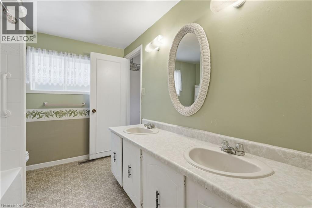 471 Knightsbridge Crescent, Ancaster, Ontario  L9G 3S4 - Photo 35 - 40839593