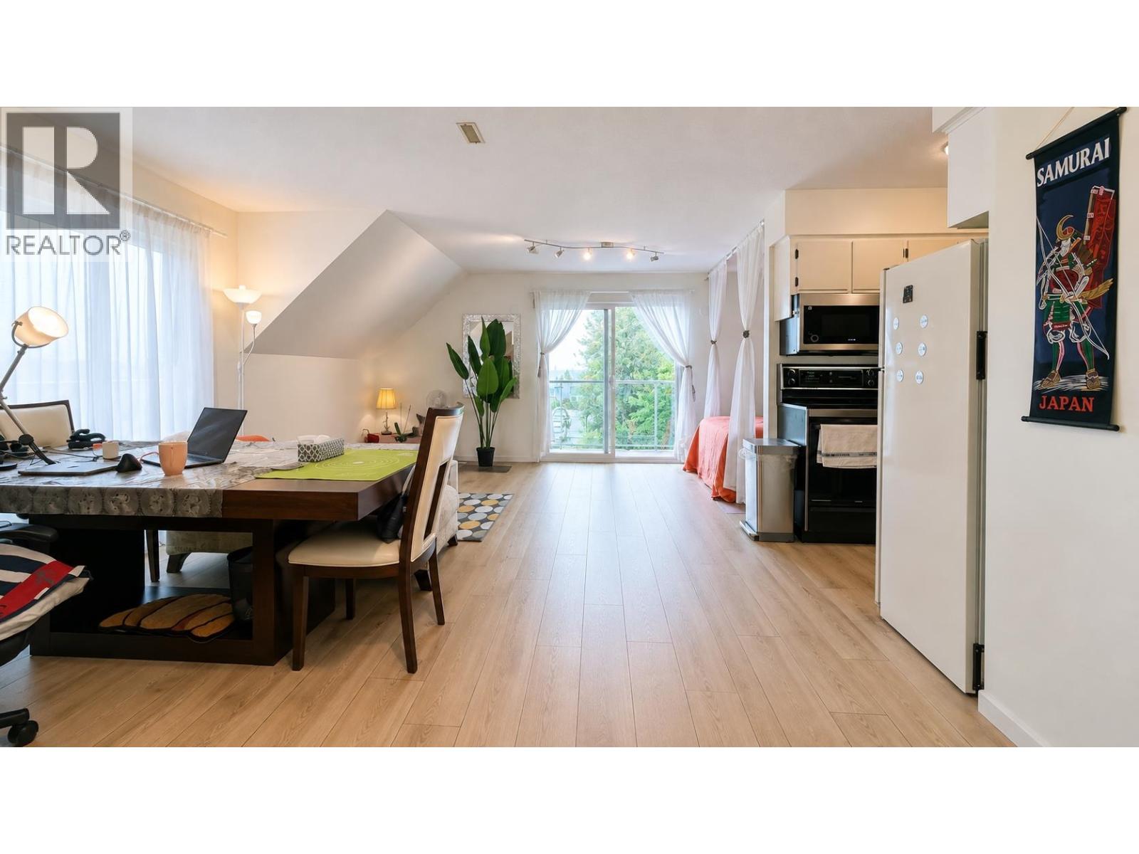 2779 Sylvan Place, Coquitlam, British Columbia  V3C 5A6 - Photo 24 - R3158485