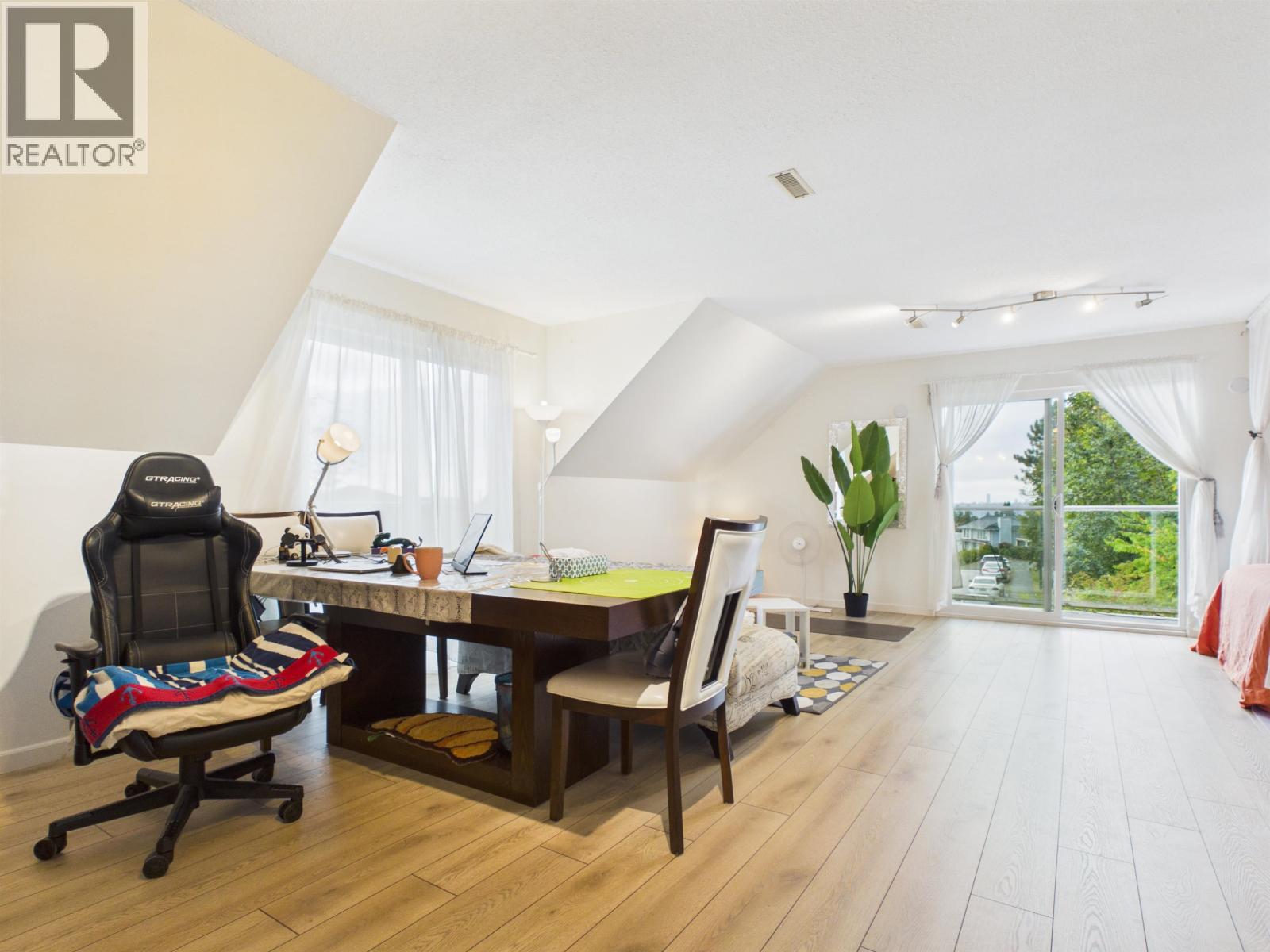 2779 Sylvan Place, Coquitlam, British Columbia  V3C 5A6 - Photo 36 - R3158485