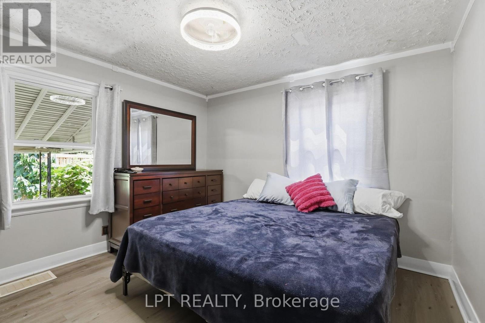 228 Highbury Avenue N, London East, Ontario  N5Z 2W7 - Photo 15 - X13708936