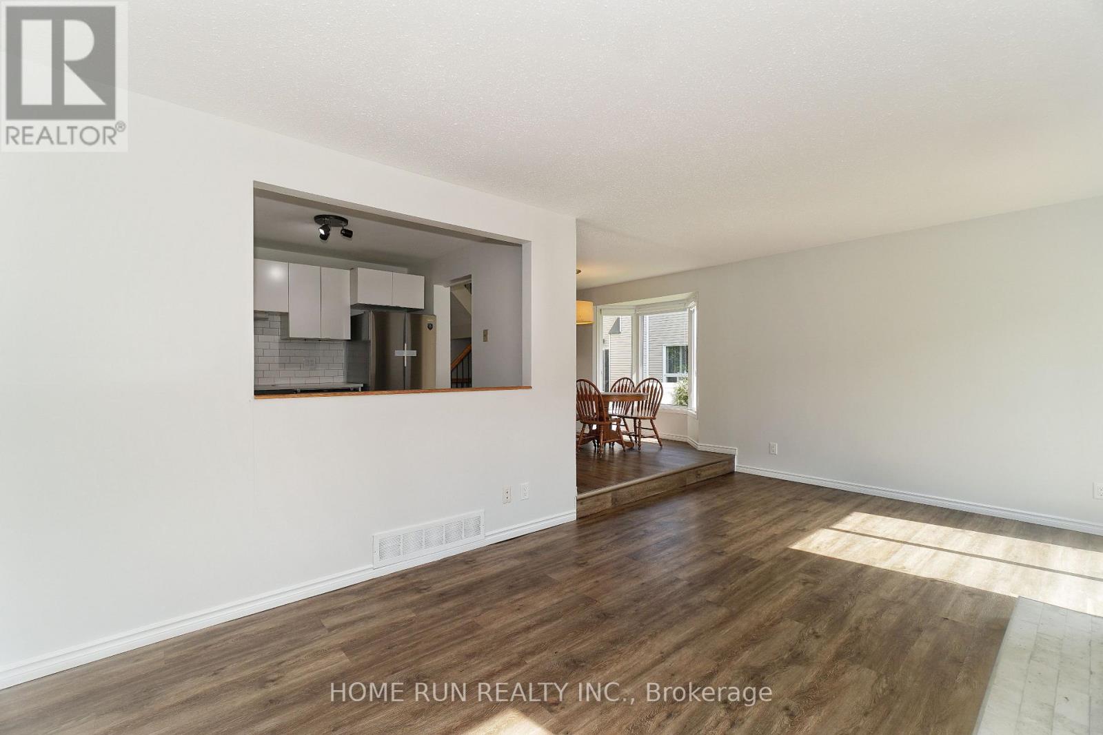 A - 28 Castlebrook Lane, Ottawa, Ontario  K2G 5G5 - Photo 13 - X13708934