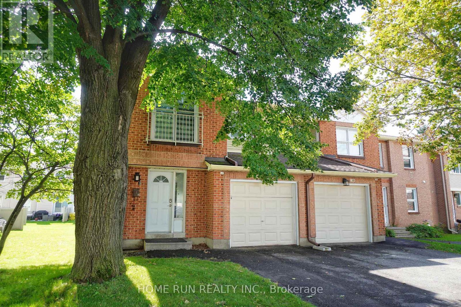 A - 28 Castlebrook Lane, Ottawa, Ontario  K2G 5G5 - Photo 2 - X13708934