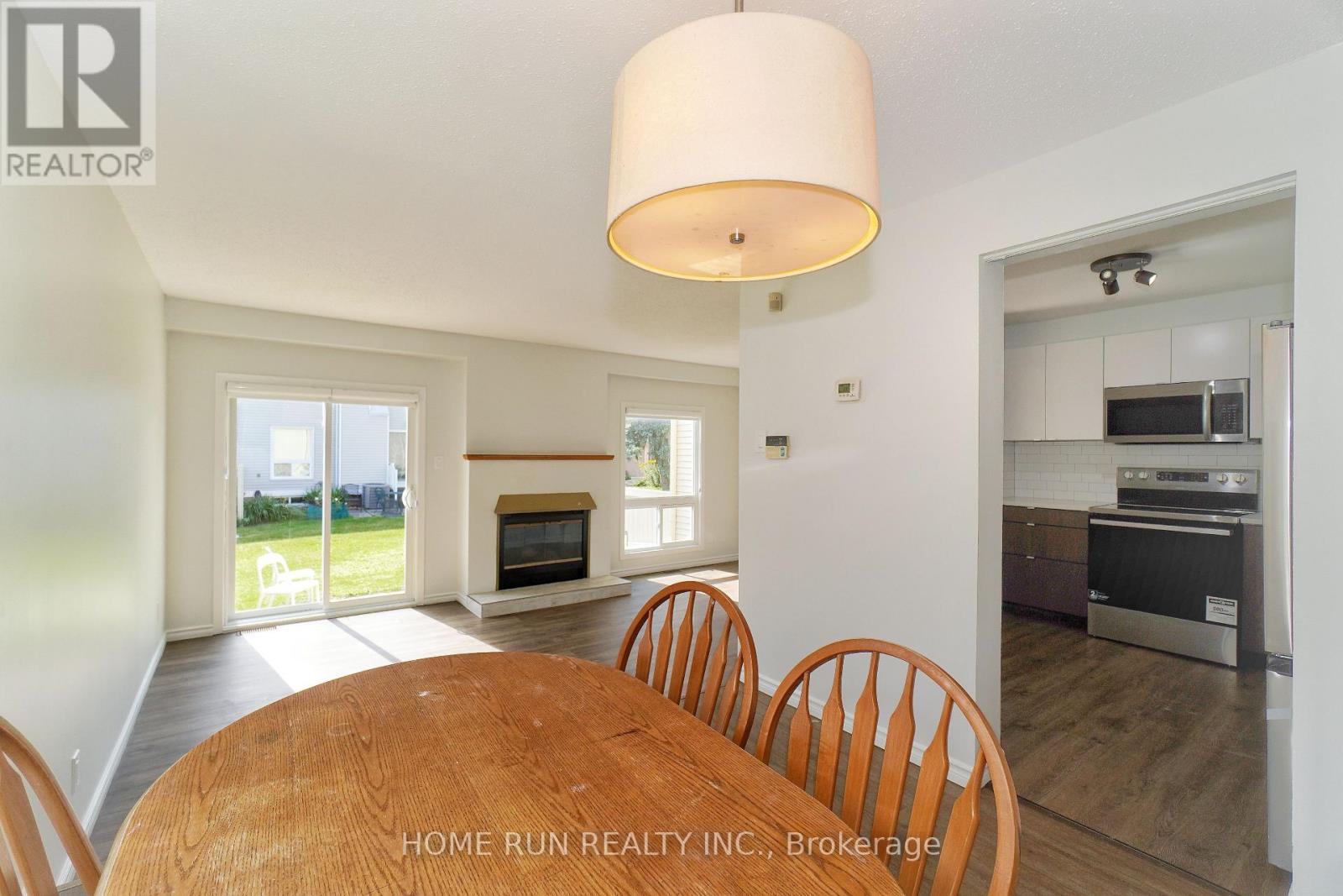 A - 28 Castlebrook Lane, Ottawa, Ontario  K2G 5G5 - Photo 8 - X13708934