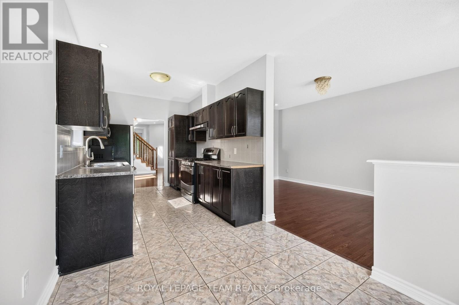 686 White Alder Avenue, Ottawa, Ontario  K1T 0E8 - Photo 14 - X13708948