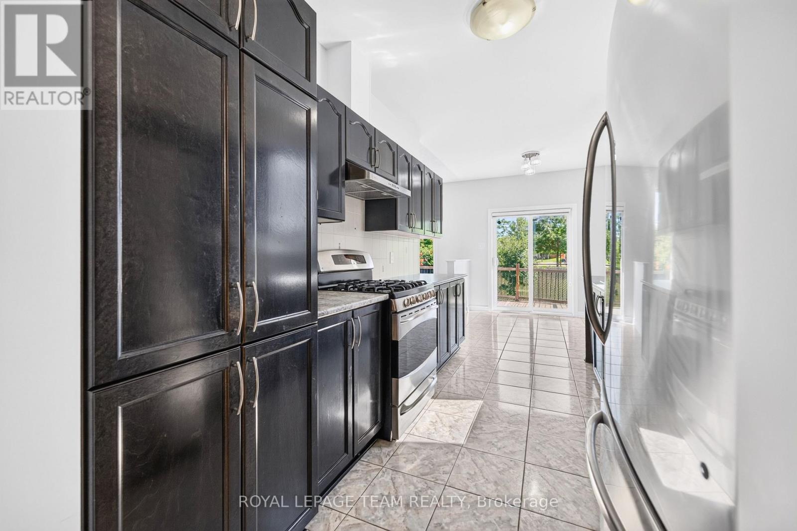686 White Alder Avenue, Ottawa, Ontario  K1T 0E8 - Photo 16 - X13708948