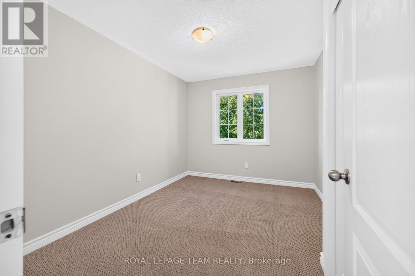 686 White Alder Avenue, Ottawa, Ontario  K1T 0E8 - Photo 17 - X13708948