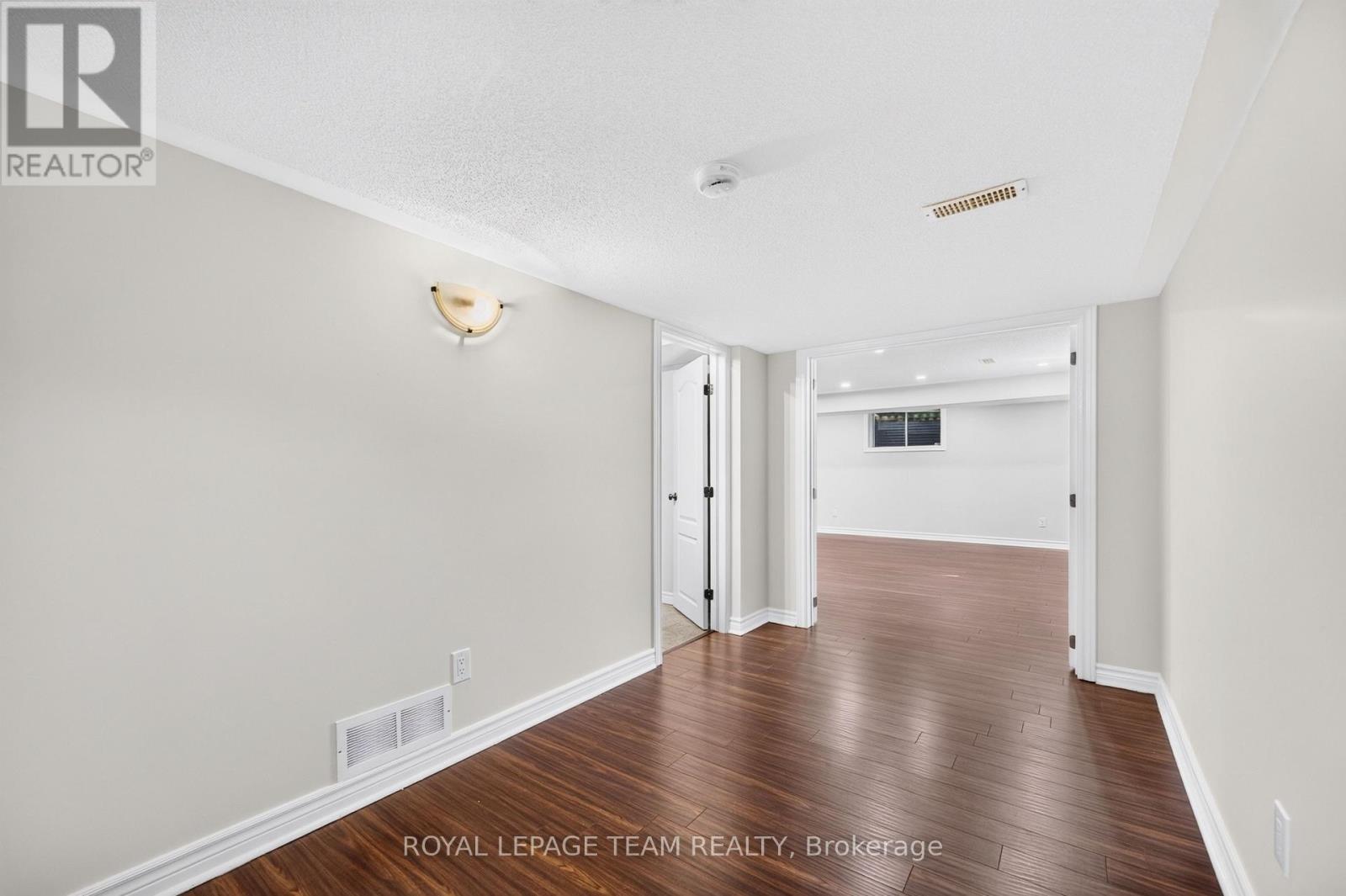 686 White Alder Avenue, Ottawa, Ontario  K1T 0E8 - Photo 35 - X13708948
