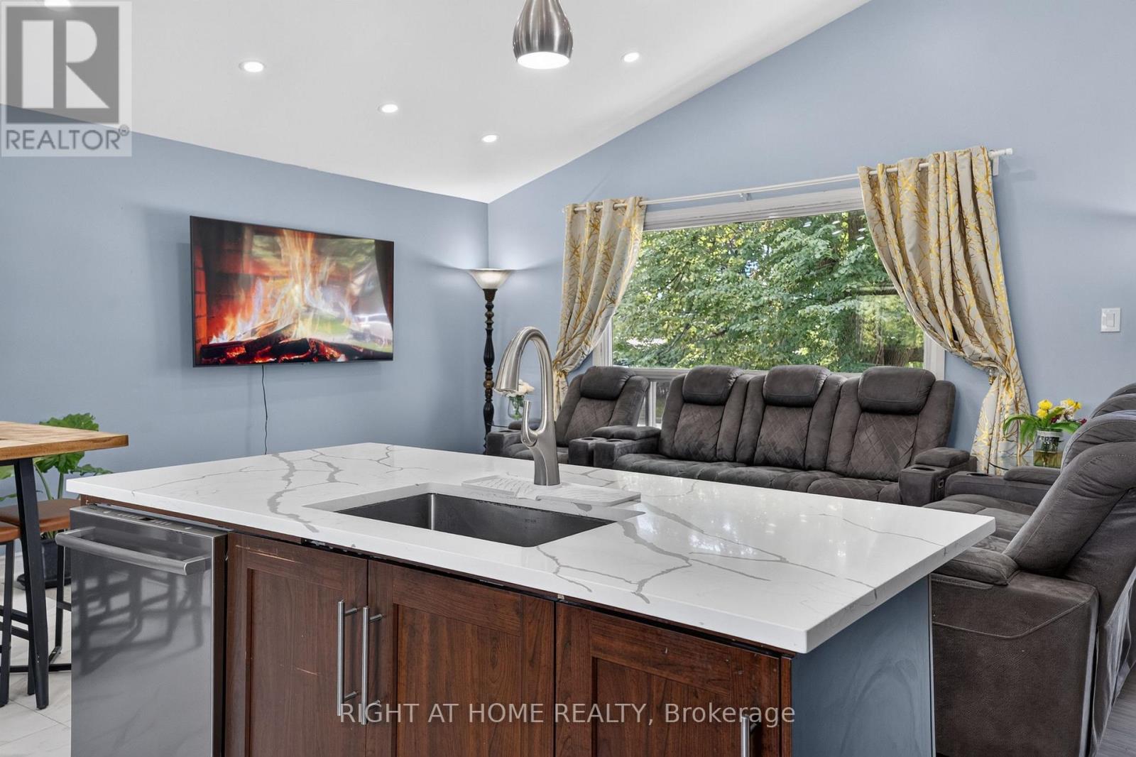 1385 Chartrand Avenue, Ottawa, Ontario  K1E 1H9 - Photo 11 - X13708954