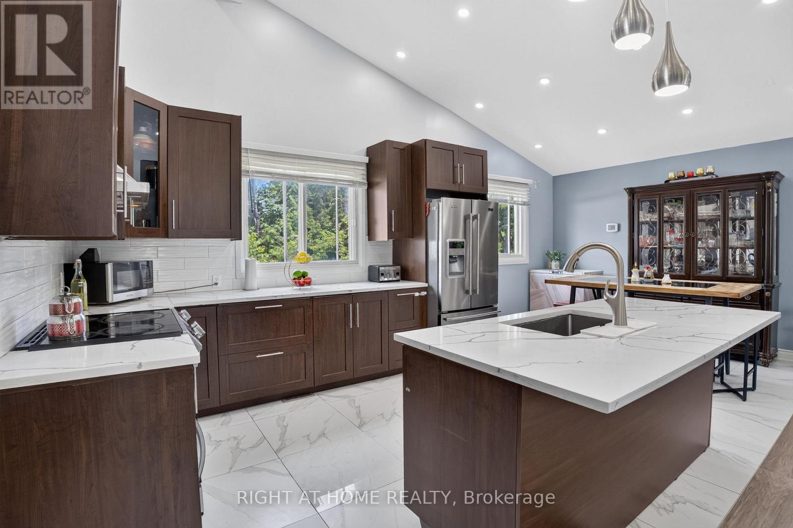 1385 Chartrand Avenue, Ottawa, Ontario  K1E 1H9 - Photo 13 - X13708954