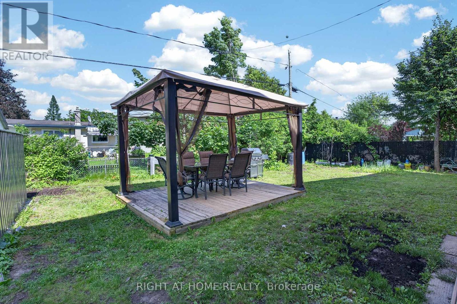 1385 Chartrand Avenue, Ottawa, Ontario  K1E 1H9 - Photo 33 - X13708954