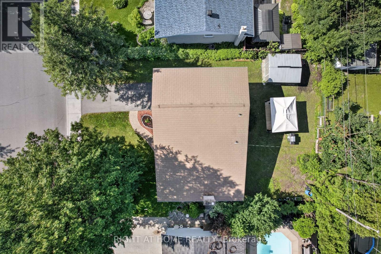 1385 Chartrand Avenue, Ottawa, Ontario  K1E 1H9 - Photo 38 - X13708954