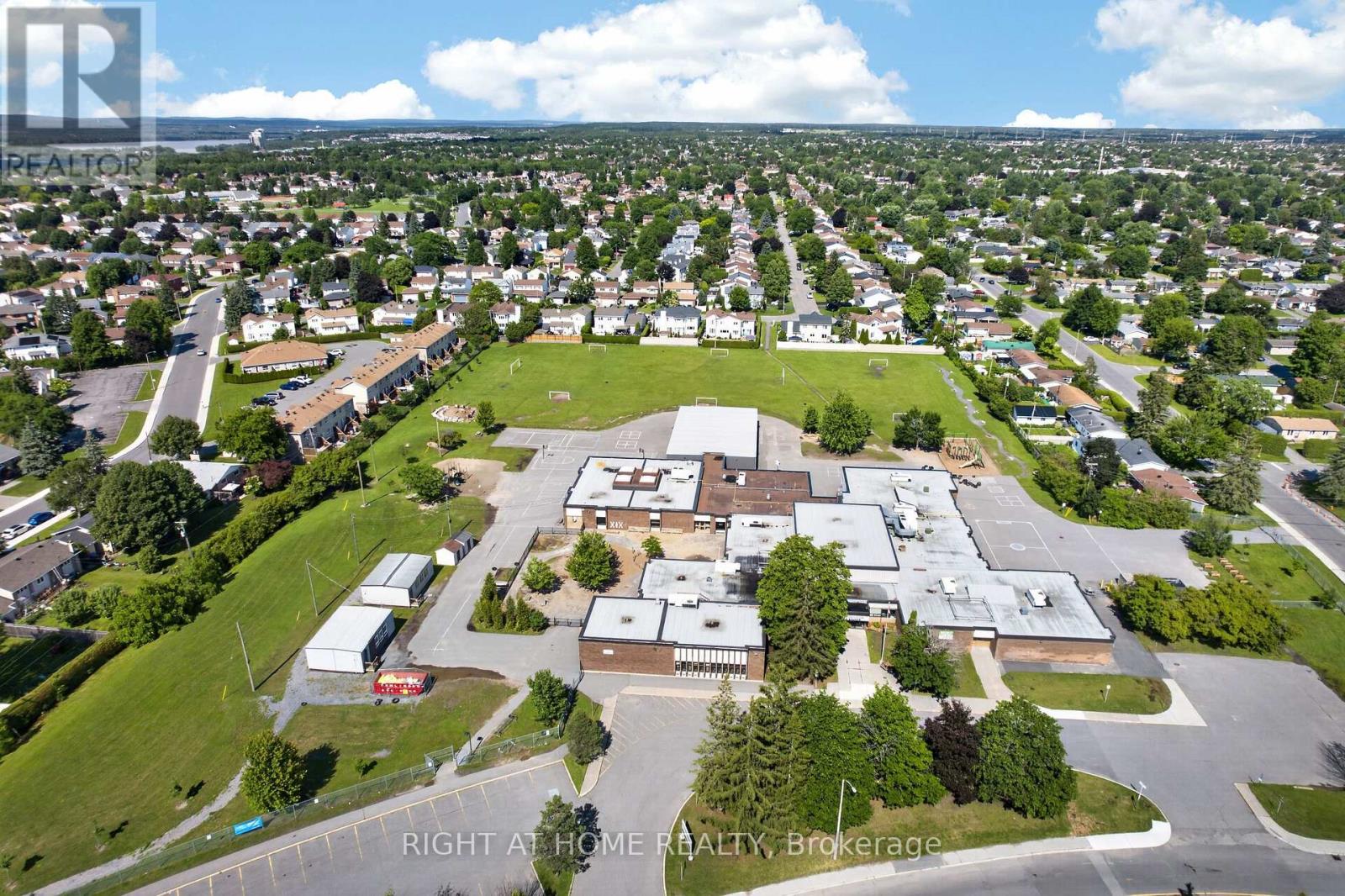 1385 Chartrand Avenue, Ottawa, Ontario  K1E 1H9 - Photo 42 - X13708954