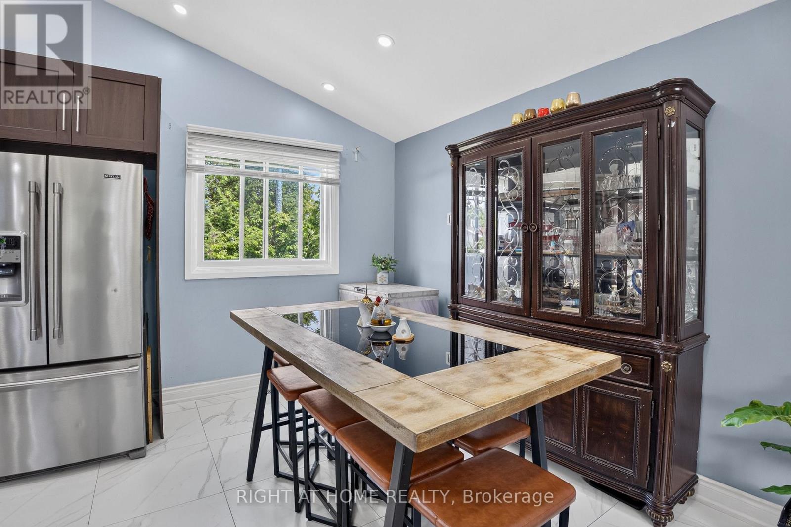 1385 Chartrand Avenue, Ottawa, Ontario  K1E 1H9 - Photo 7 - X13708954