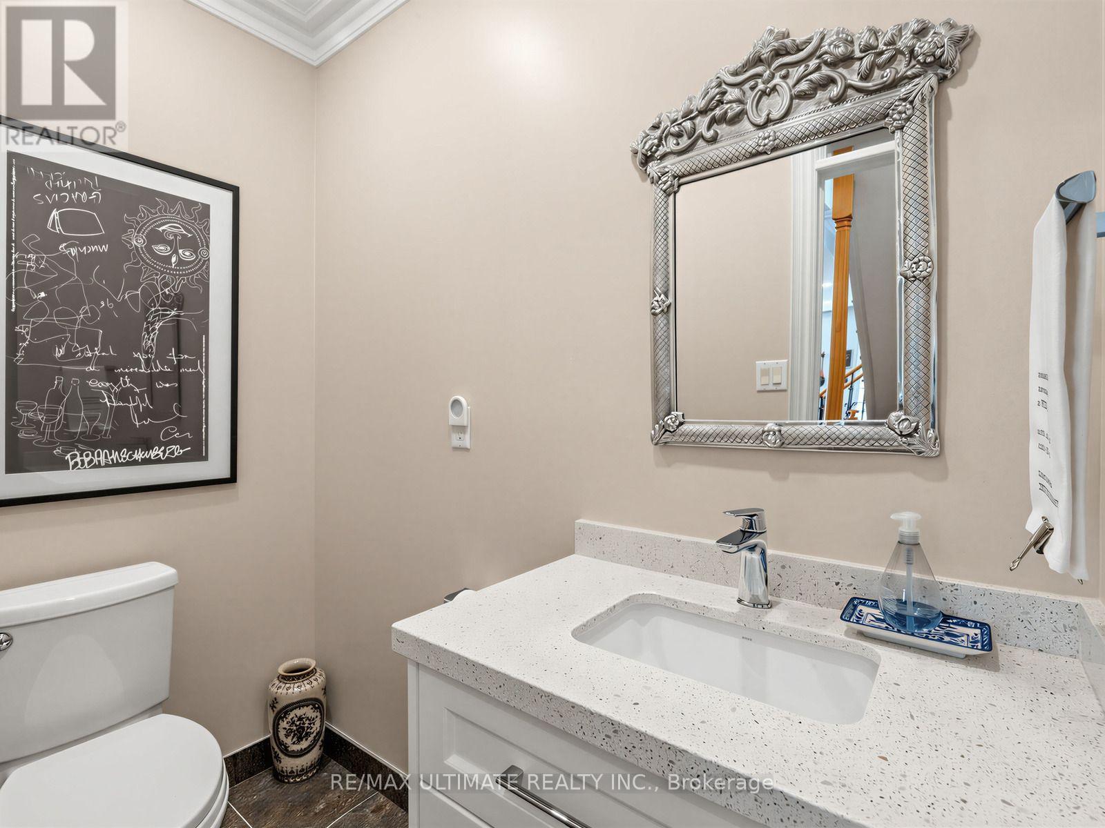 378 Melrose Avenue, Toronto, Ontario  M5M 1Z7 - Photo 11 - C13708942