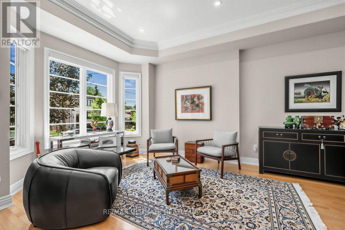 378 Melrose Avenue, Toronto, Ontario  M5M 1Z7 - Photo 4 - C13708942