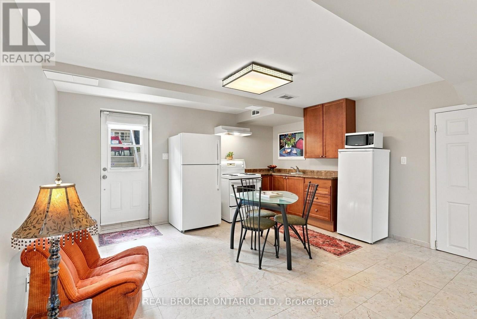 169 Kennard Avenue, Toronto, Ontario  M3H 4M8 - Photo 23 - C13708946