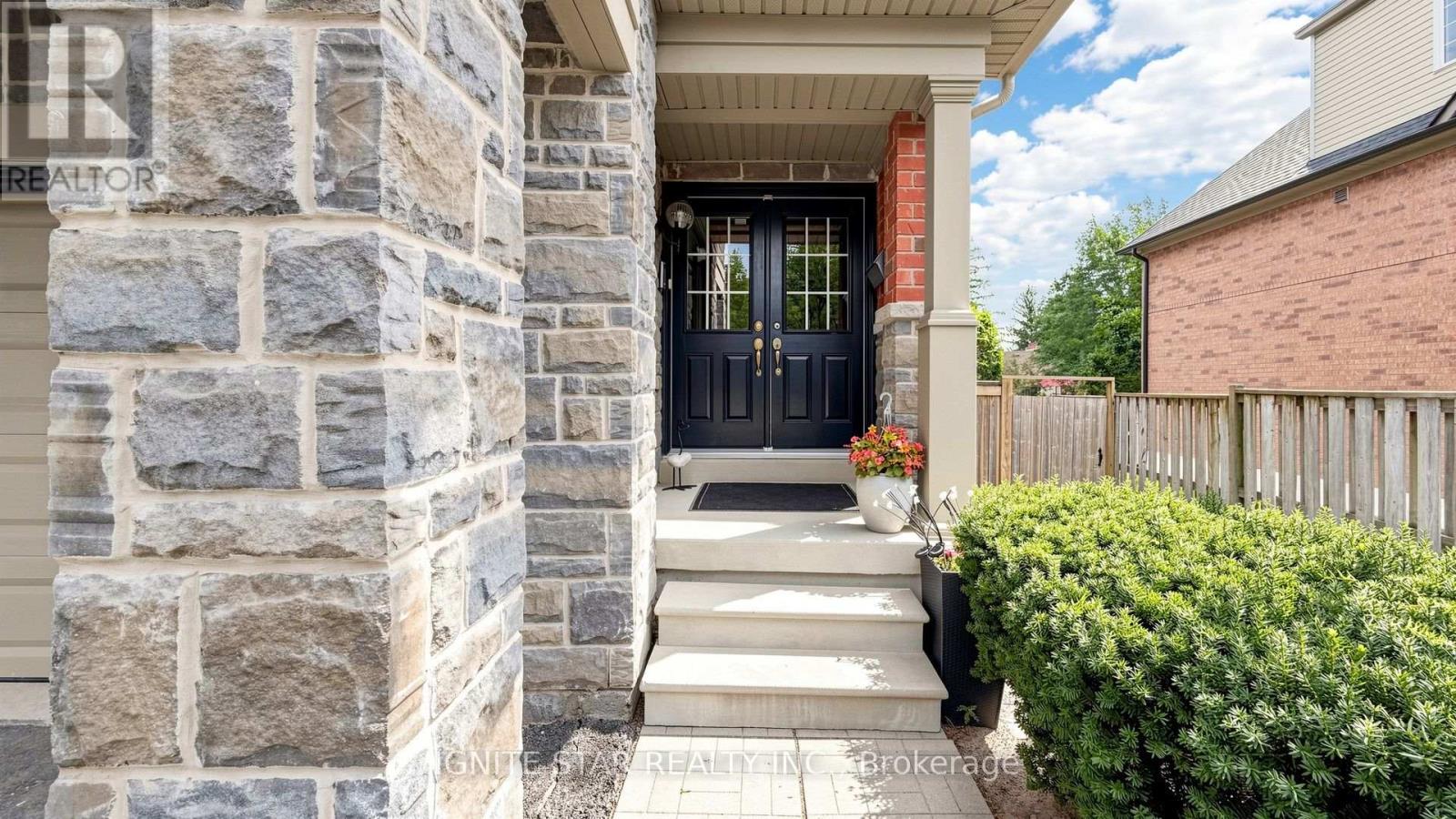 21 - 2600 Glengarry Road, Mississauga, Ontario  L5C 0A2 - Photo 3 - W13708960