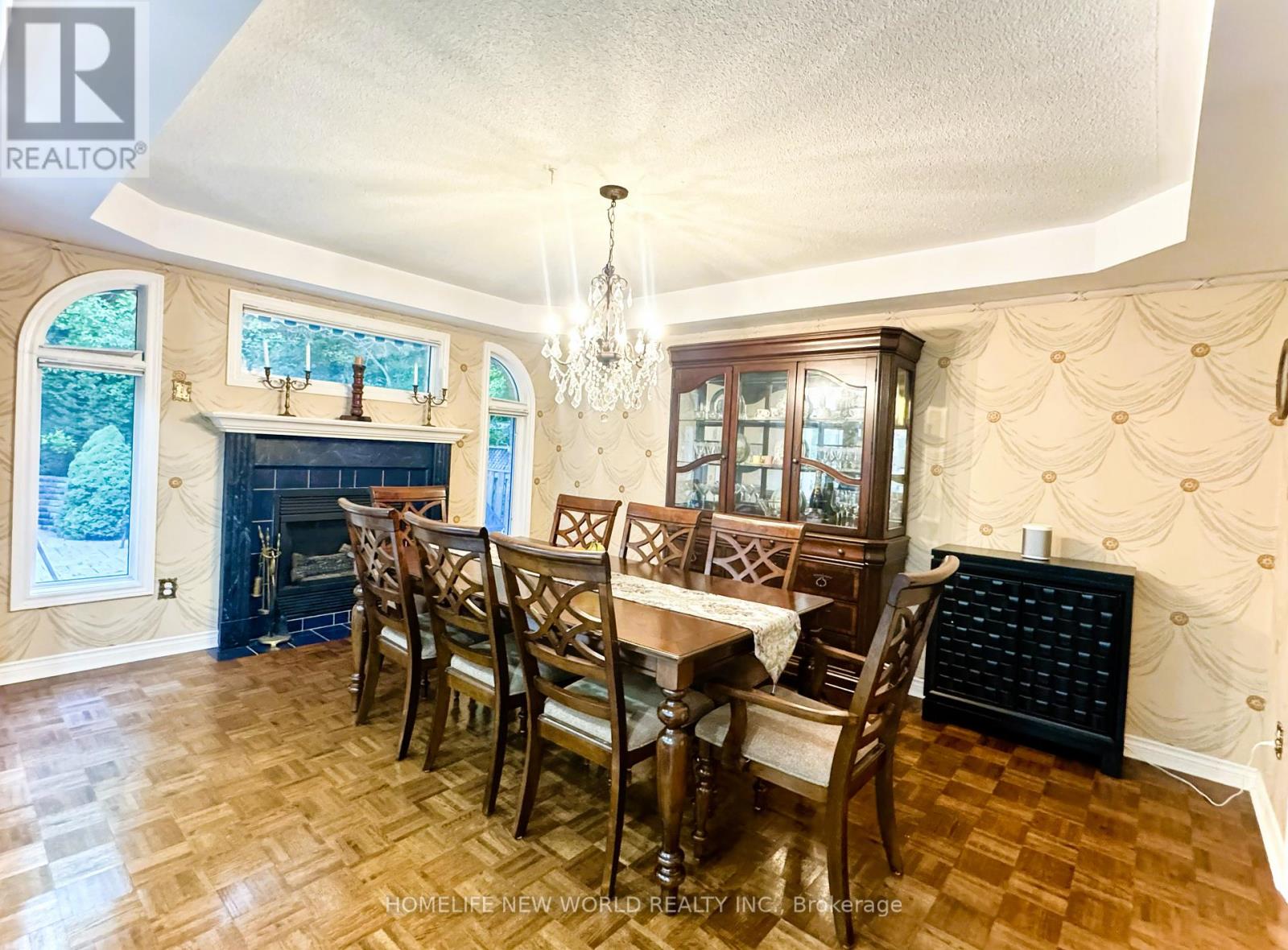 2326 Yorktown Circle, Mississauga, Ontario  L5M 5Y2 - Photo 12 - W13708964