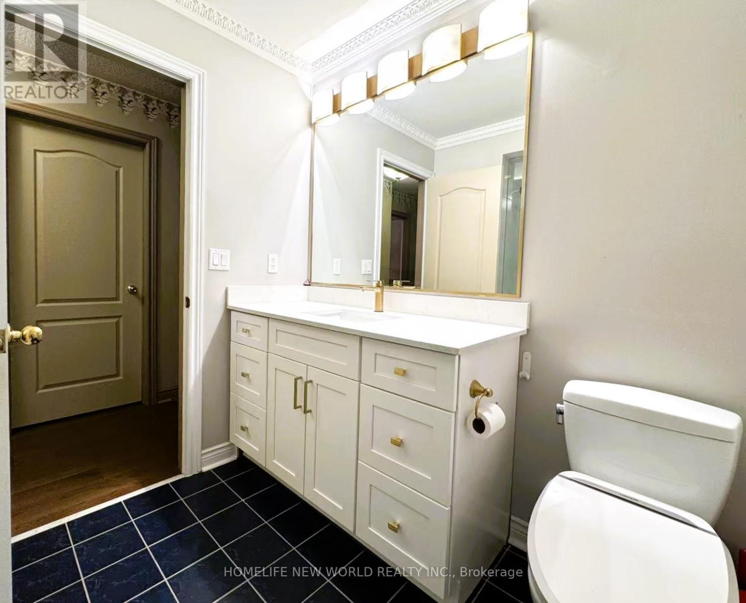 2326 Yorktown Circle, Mississauga, Ontario  L5M 5Y2 - Photo 27 - W13708964