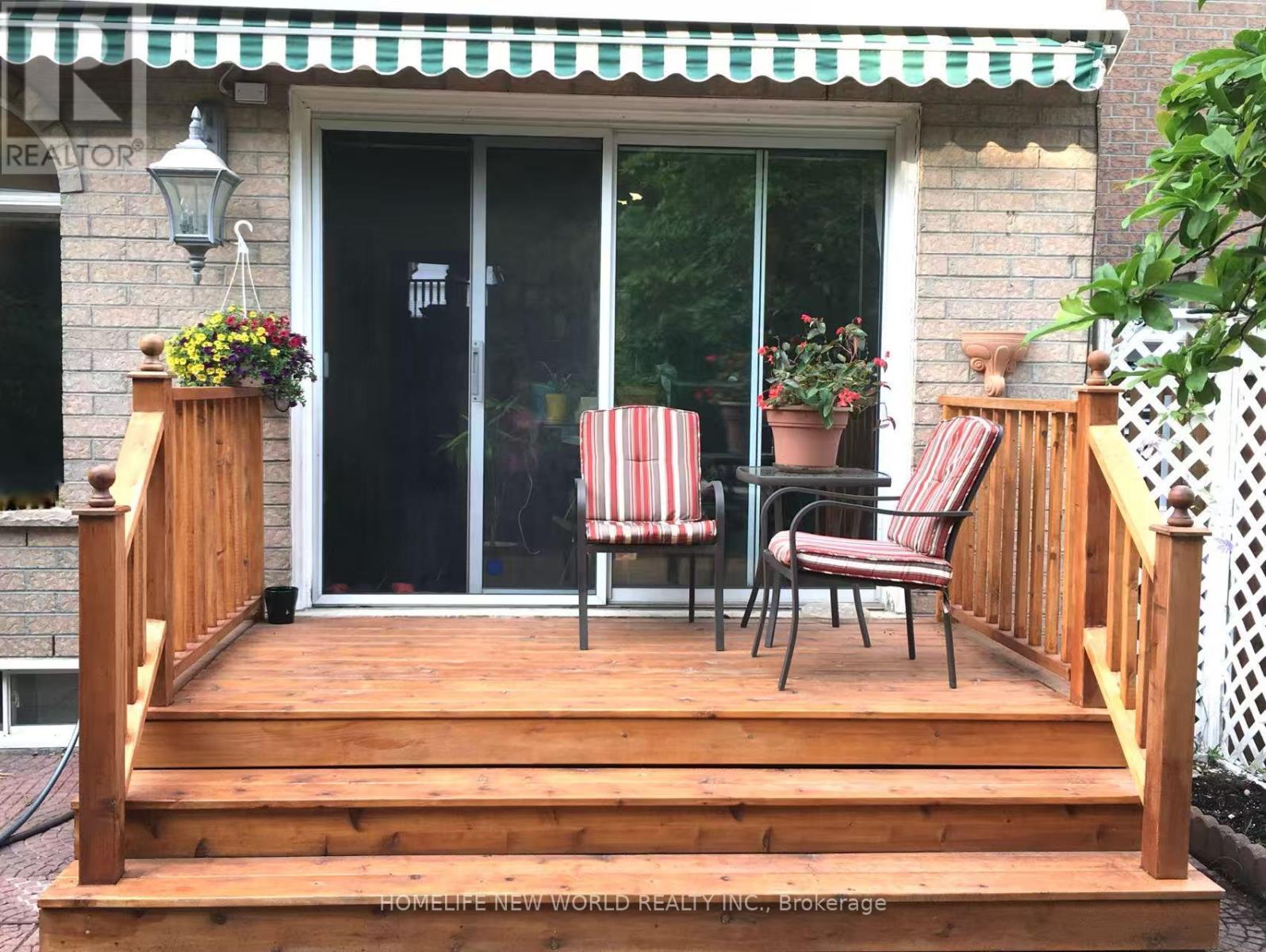 2326 Yorktown Circle, Mississauga, Ontario  L5M 5Y2 - Photo 36 - W13708964