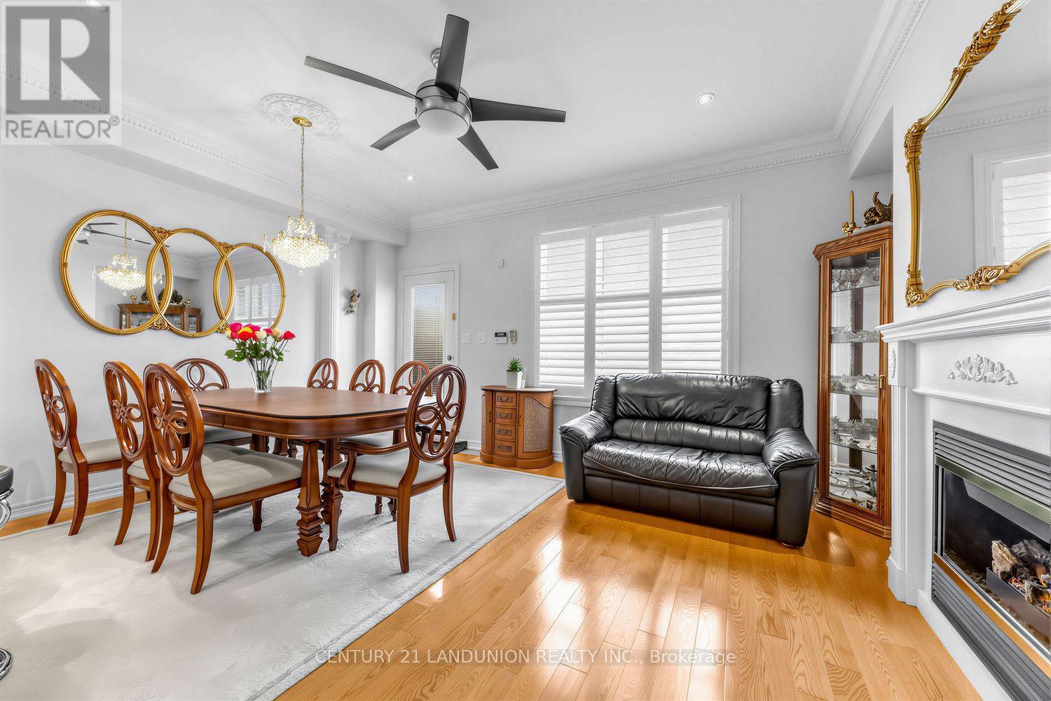 28 Herzberg Gardens, Toronto, Ontario  M3J 3P4 - Photo 11 - W13708990