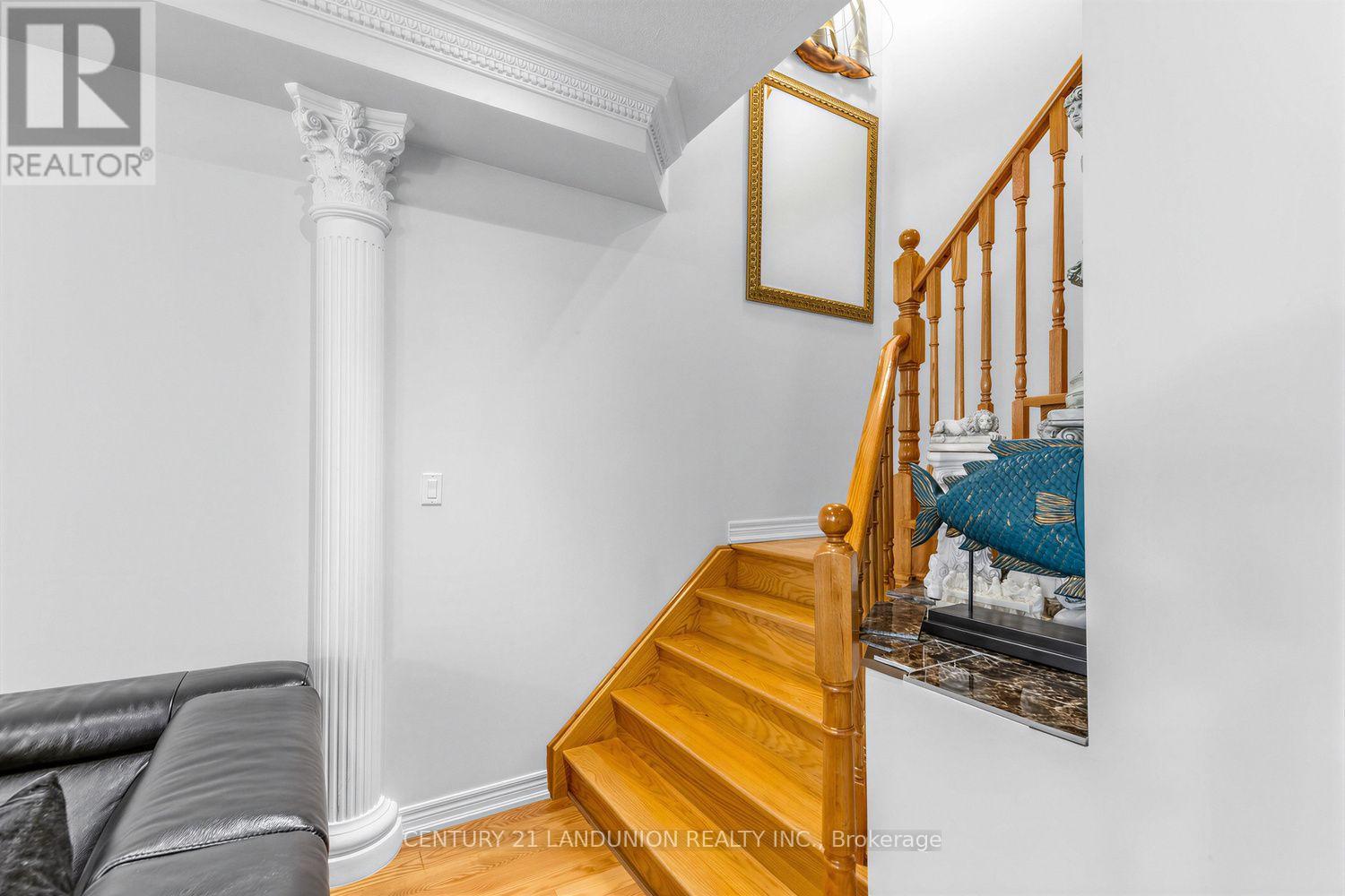 28 Herzberg Gardens, Toronto, Ontario  M3J 3P4 - Photo 13 - W13708990