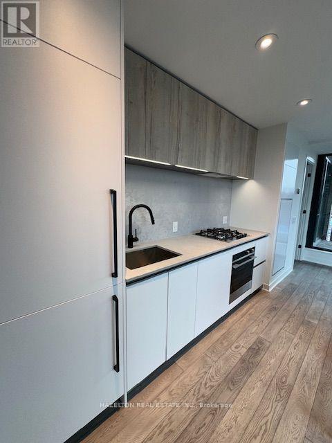 514 - 2625 Dundas Street W, Toronto, Ontario  M6P 0C5 - Photo 3 - W13708992