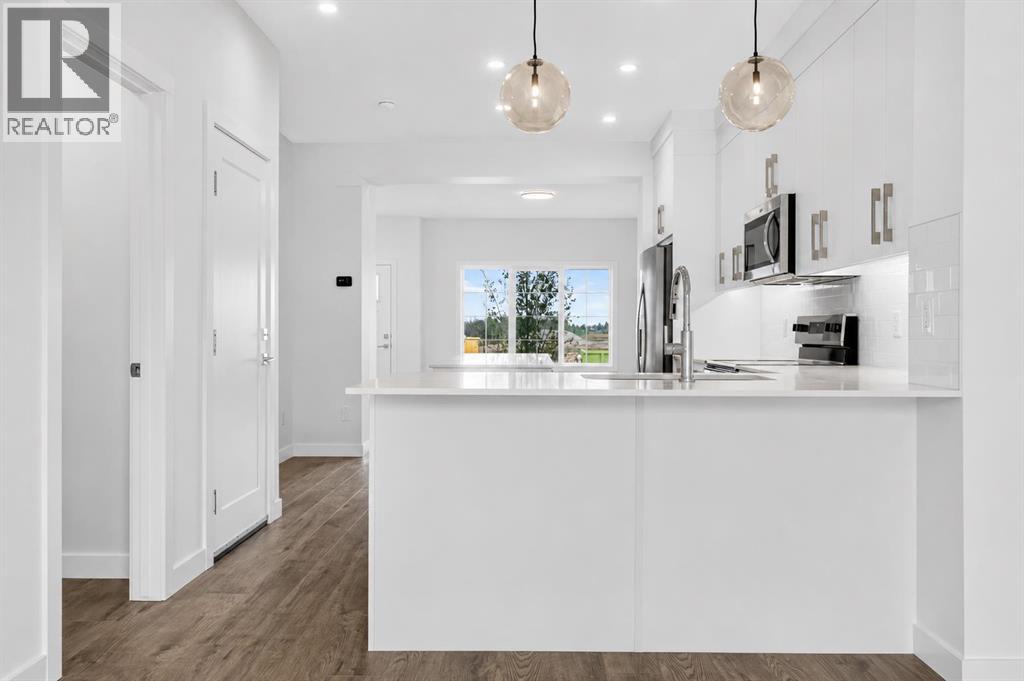 9739 Huxbury Drive Ne, Calgary, Alberta  T2A 8C2 - Photo 9 - A2339909