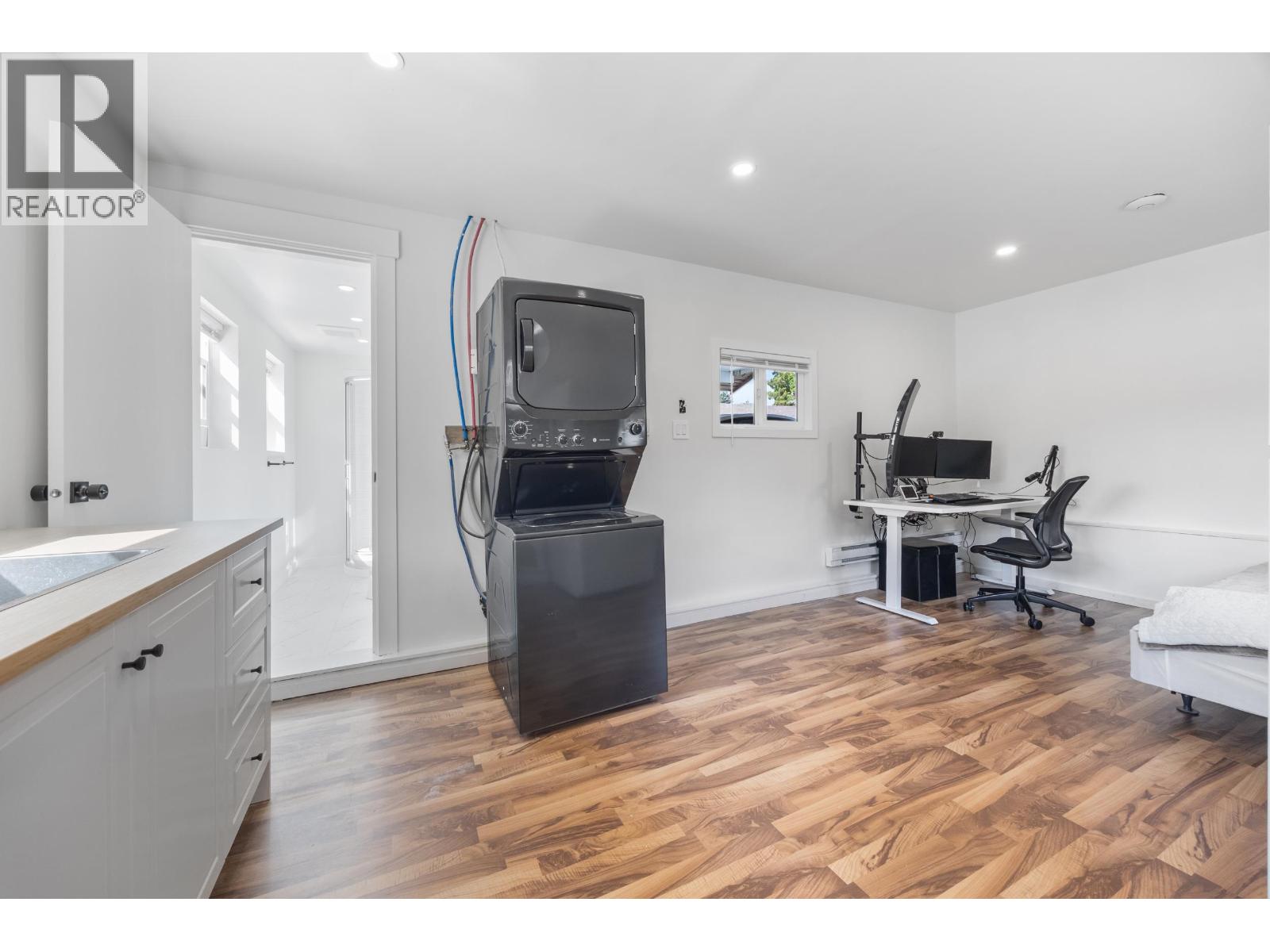 8085 10th Avenue, Burnaby, British Columbia  V3N 2S4 - Photo 28 - R3158409