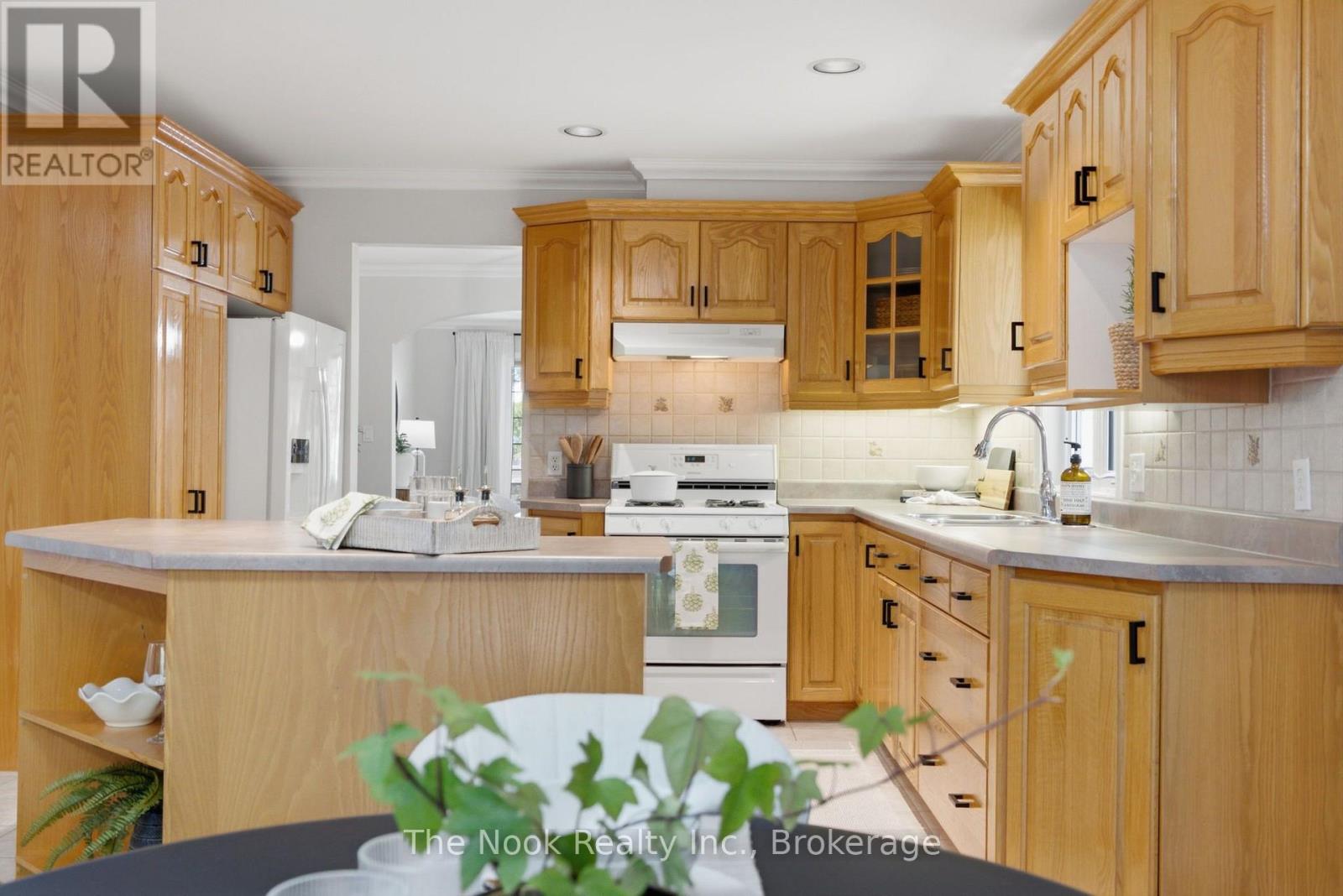 53 Eakins Court, Kawartha Lakes, Ontario  K9V 6J9 - Photo 16 - X13708994